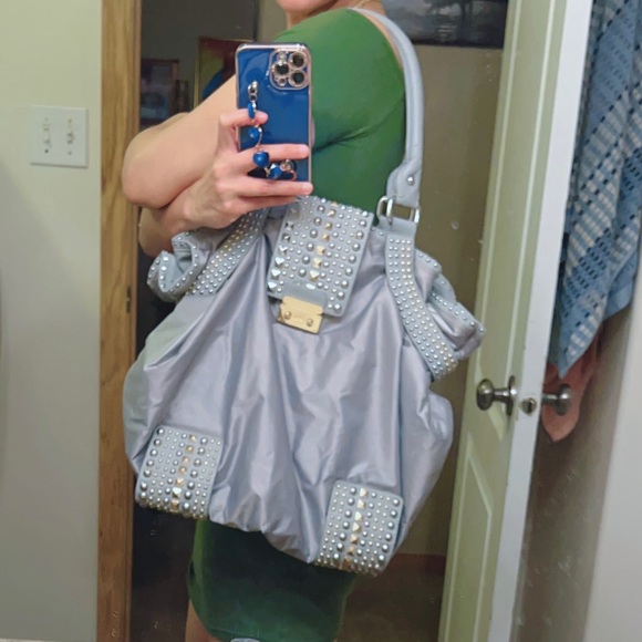 Excellent condition Large Purse in silver with studs. - Picture 6 of 6